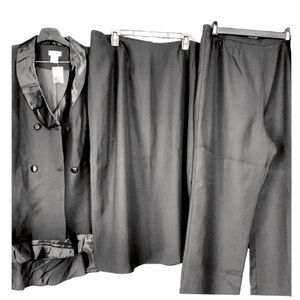 BRAND NEW! 3 piece Suit!